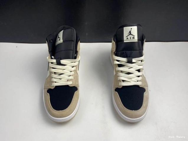 Kicked Out Shoe Store Mid 1 -800 Jordan BQ6472 'Barely Air Orange' 0701